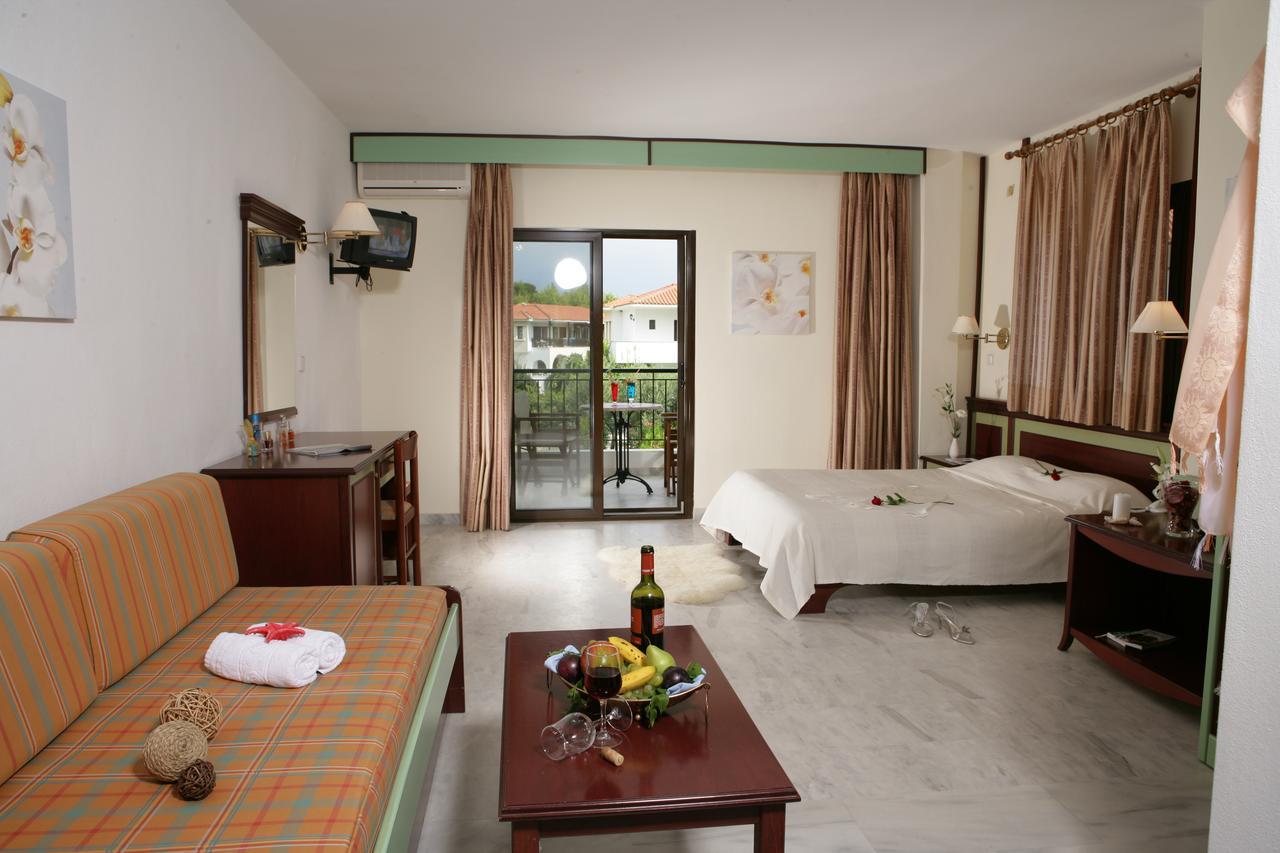 Chrousso Village Hotel 3*
