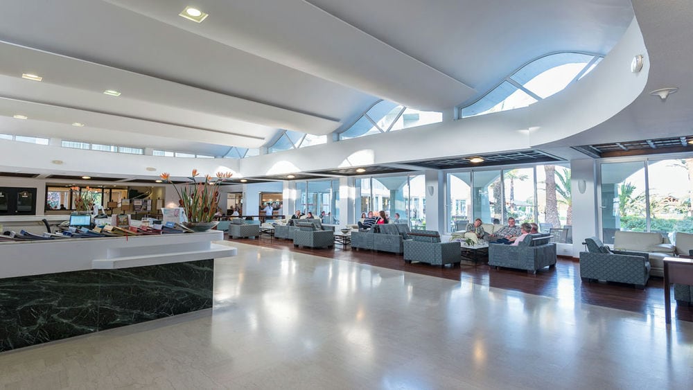Apollo Beach Hotel 4*