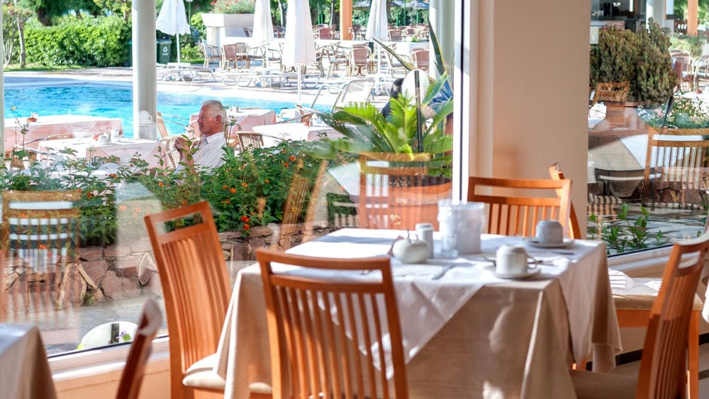 Apollo Beach Hotel 4*