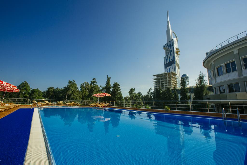 Intourist Palace 5*