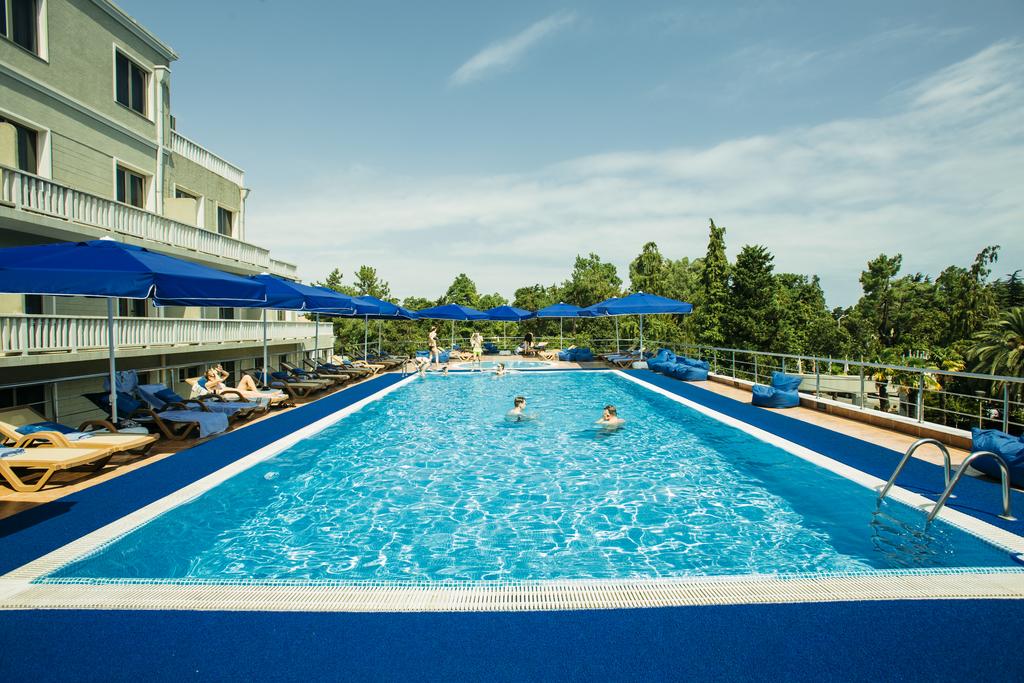 Intourist Palace 5*