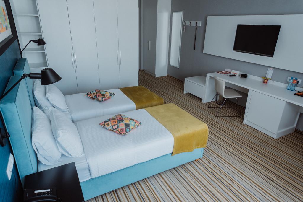 TANGERINE BEACH HOTEL