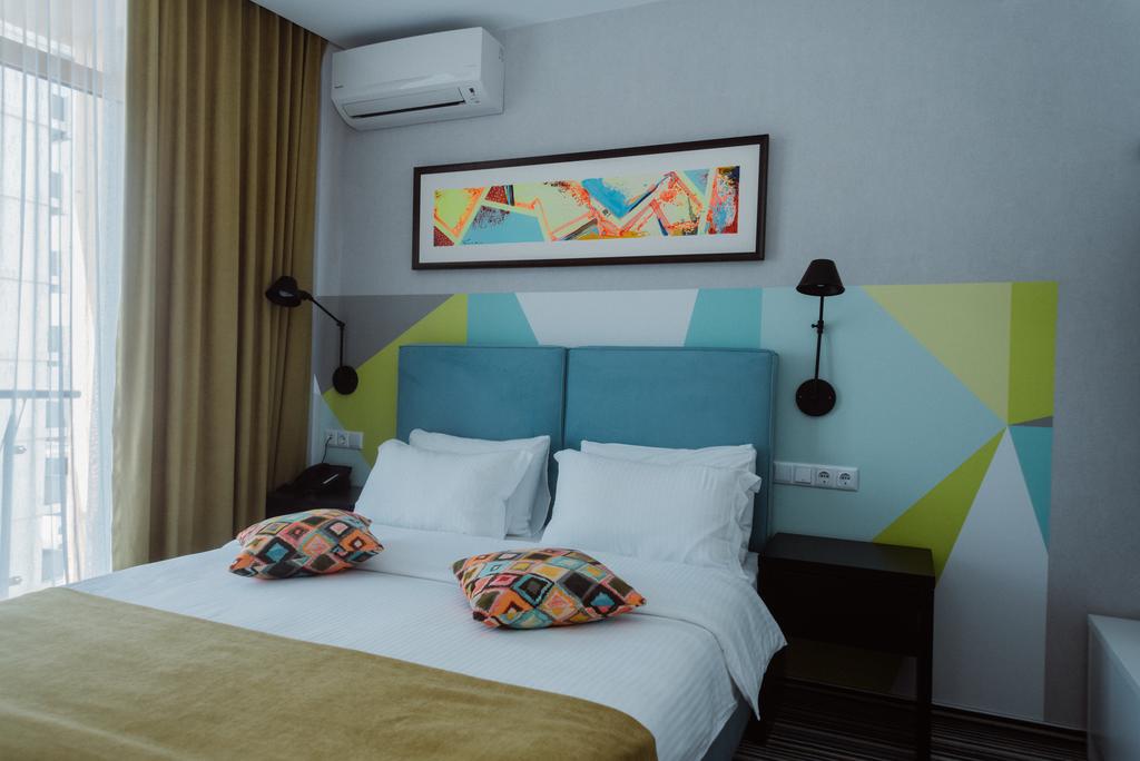 TANGERINE BEACH HOTEL