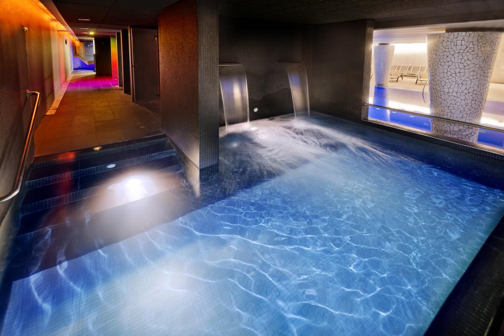 Aqua Hotel Onabrava 4*