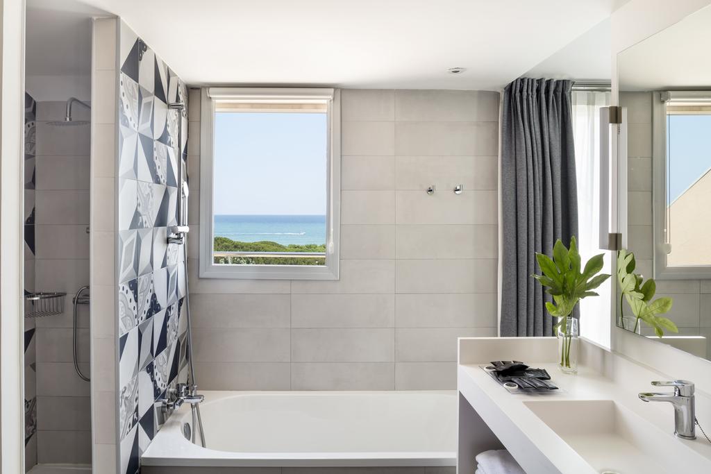 Aqua Hotel Onabrava 4*