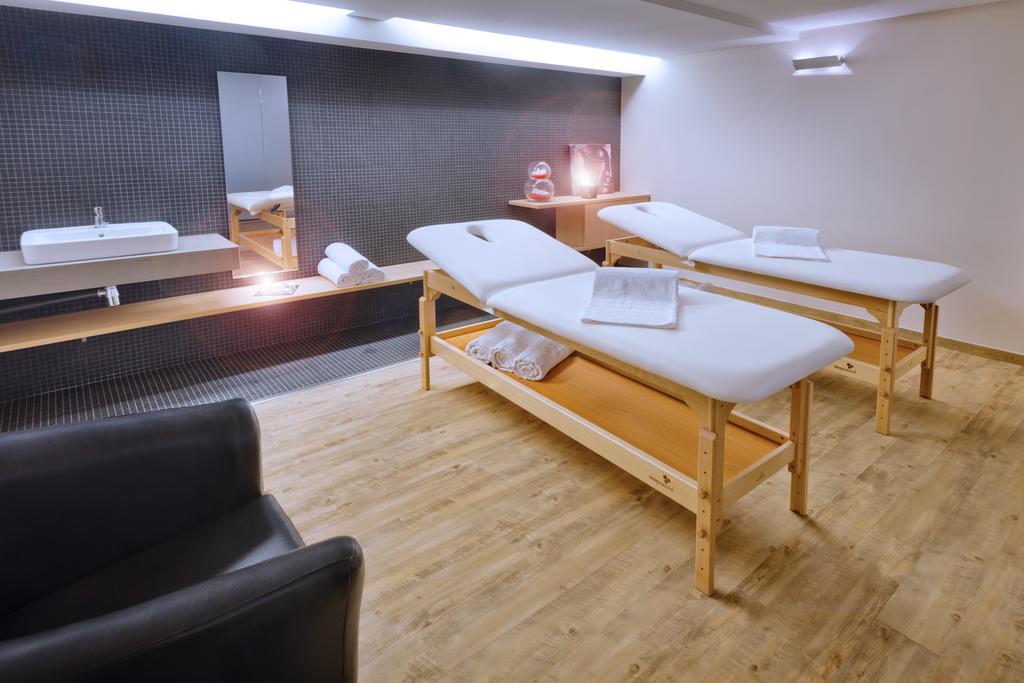 Aqua Hotel Onabrava 4*