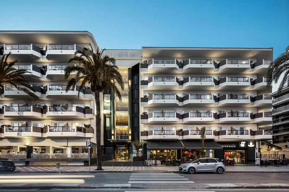Aqua Hotel Promenade 4*