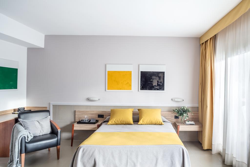 Aqua Hotel Promenade 4*