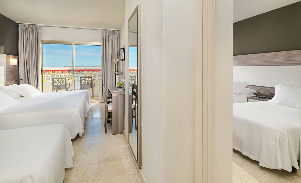 H10 Cambrils Playa 4*