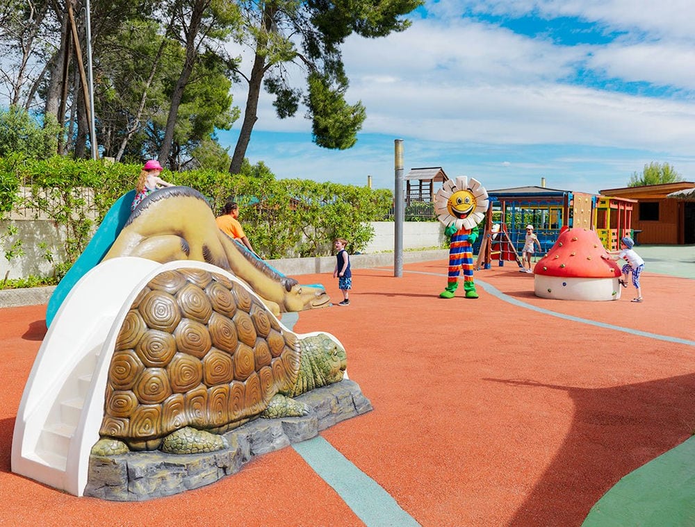 H10 Mediterranean Village 4*