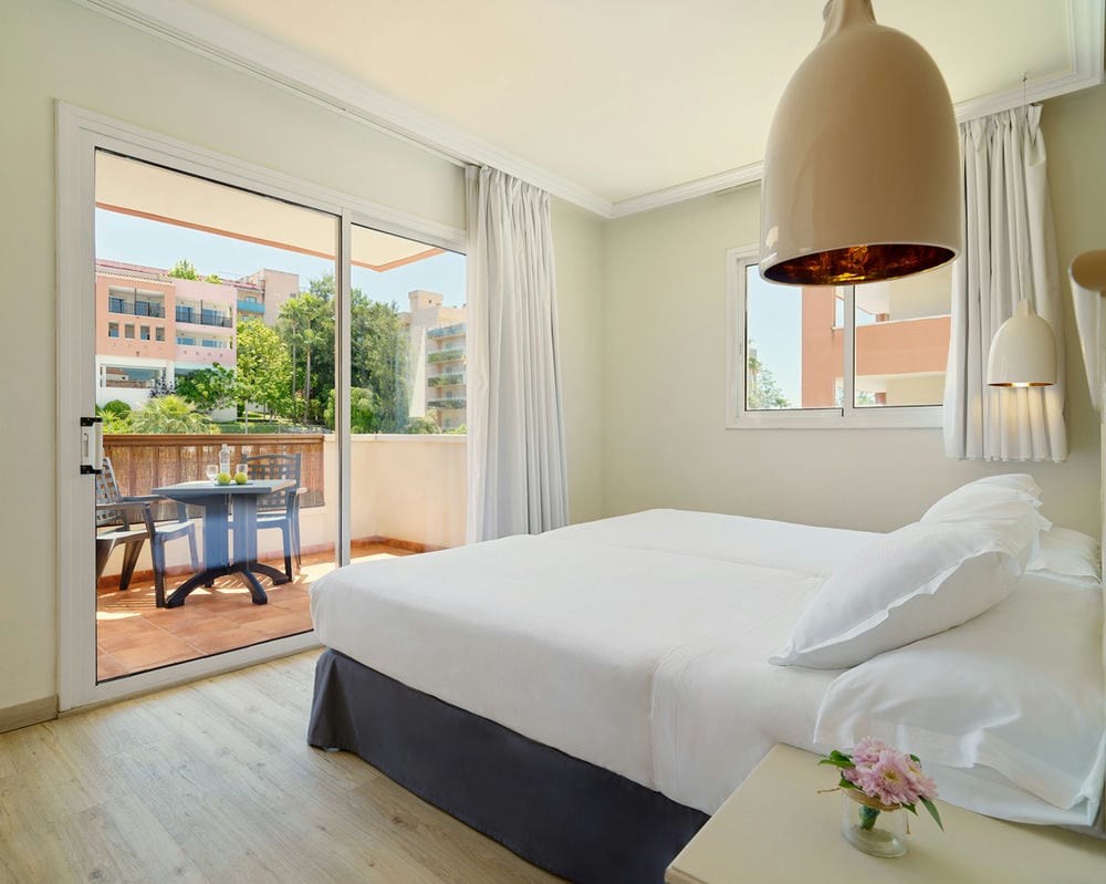 H10 Mediterranean Village 4*