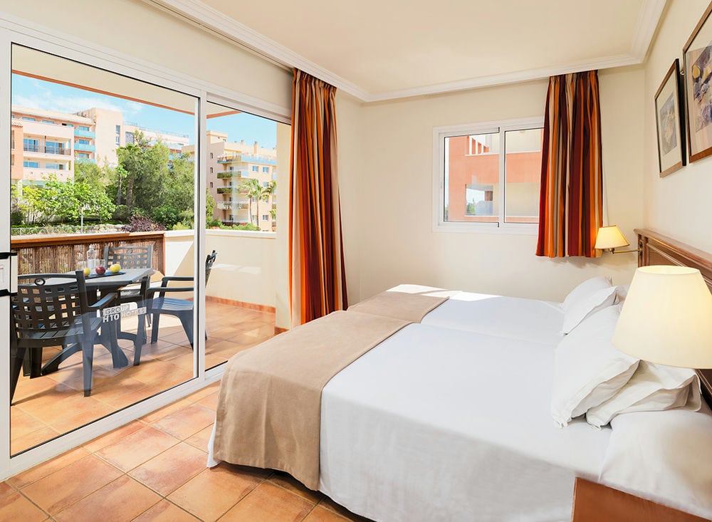 H10 Mediterranean Village 4*