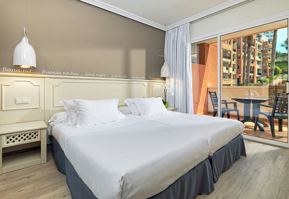 H10 Mediterranean Village 4*