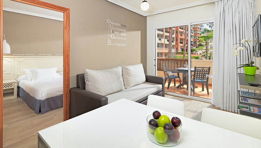 H10 Mediterranean Village 4*