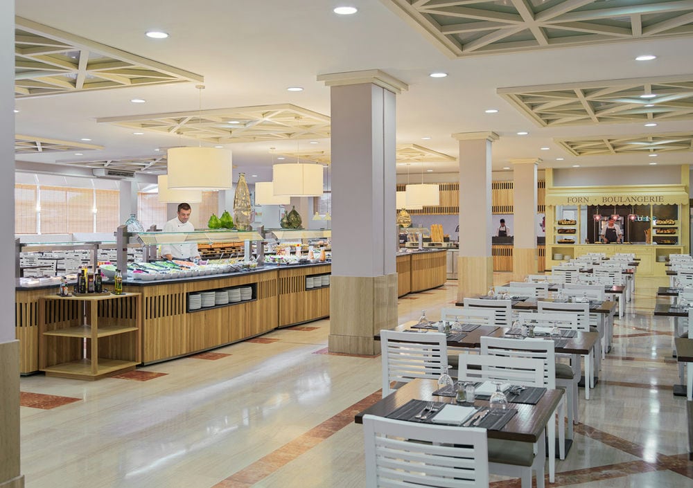 H10 Mediterranean Village 4*