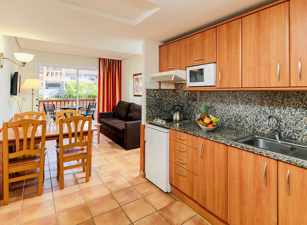 H10 Mediterranean Village 4*