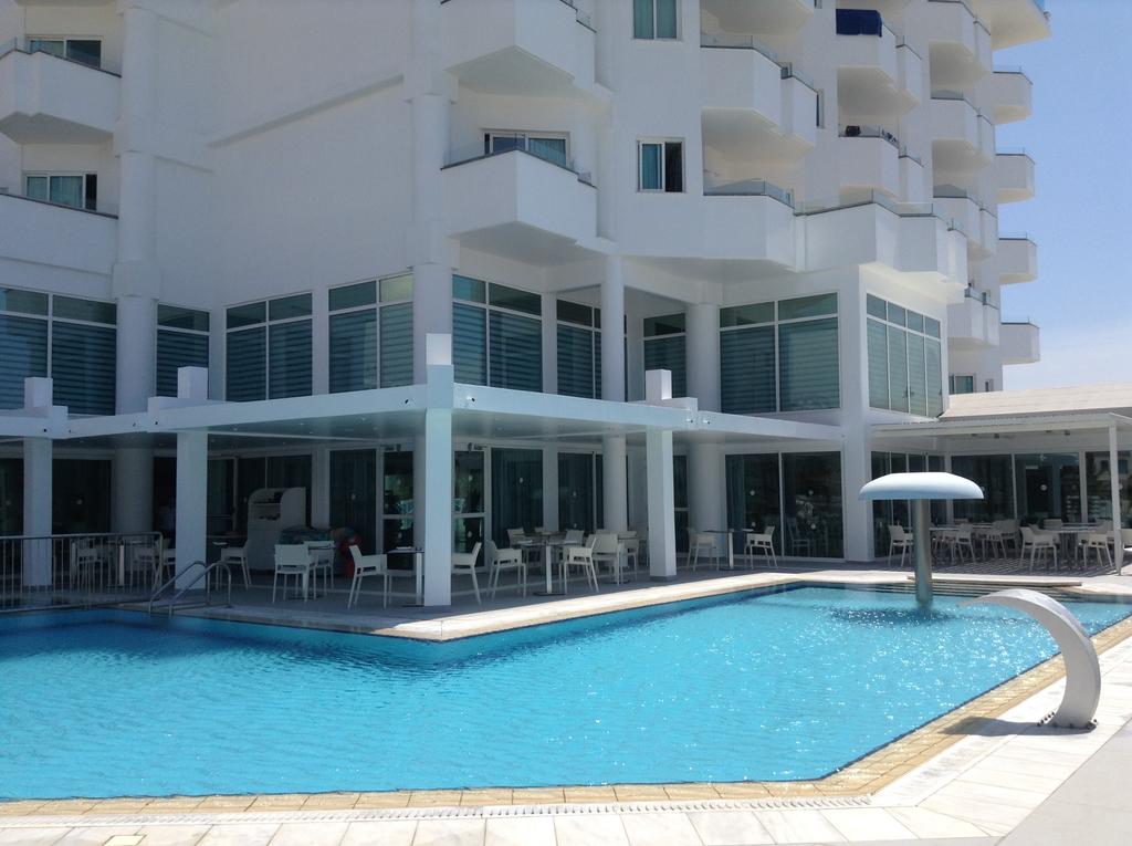 Tasia Maris Oasis 4*