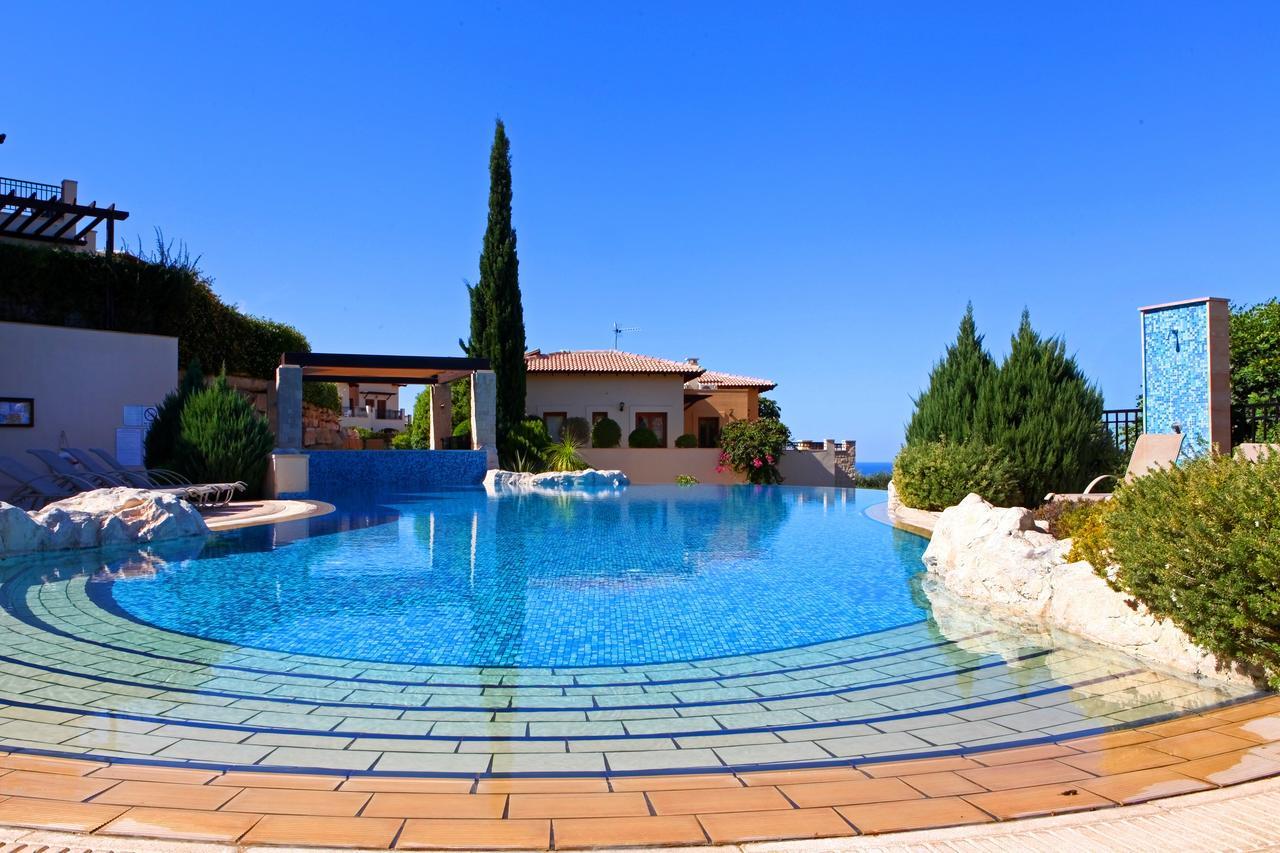 Aphrodite Hills Holiday Residences 5*