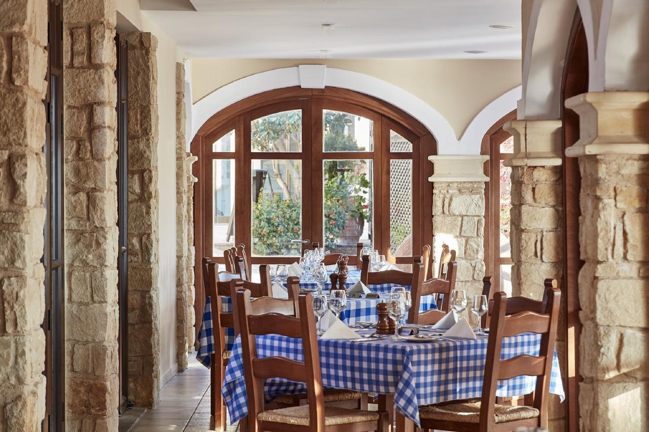 Aphrodite Hills Holiday Residences 5*