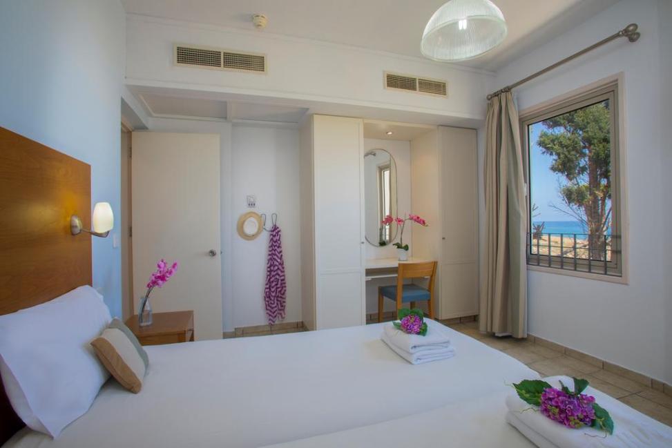 LOUIS ALTHEA BEACH 4*