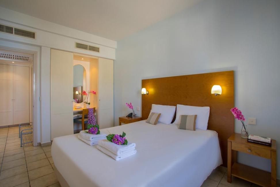 LOUIS ALTHEA BEACH 4*