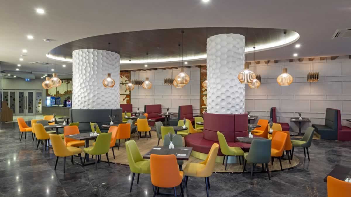 ROYAL SEGINUS HOTEL 5*