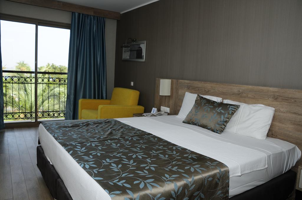 NOVIA LUCIDA BEACH HOTEL 5*