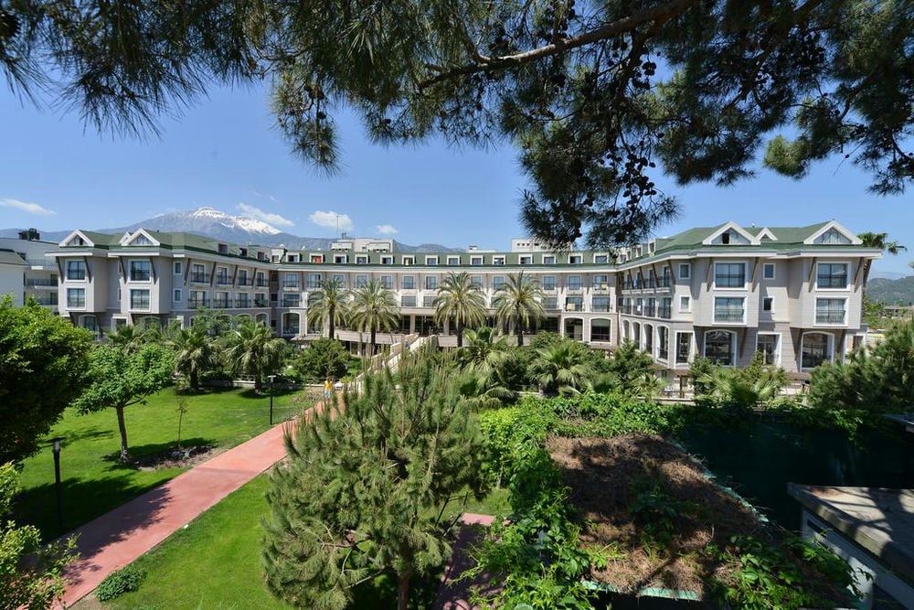 NOVIA LUCIDA BEACH HOTEL 5*
