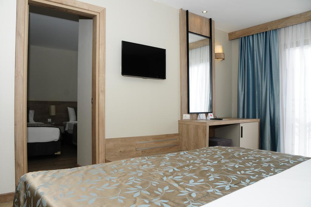 NOVIA LUCIDA BEACH HOTEL 5*
