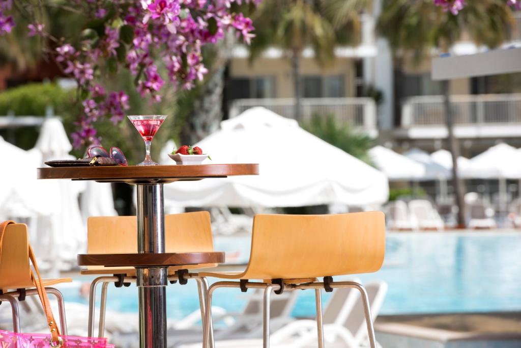 BARUT B SUITES 4*