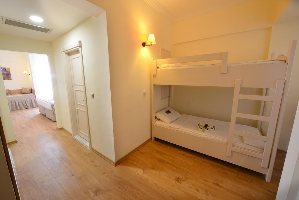 CESARS RESORT SIDE 5*