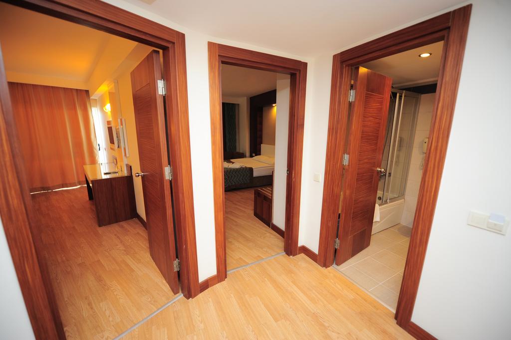 SEA WORLD RESORT & SPA 5*