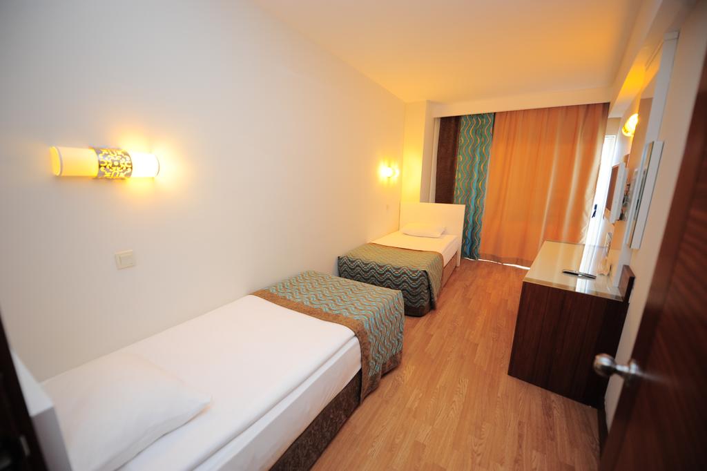 SEA WORLD RESORT & SPA 5*