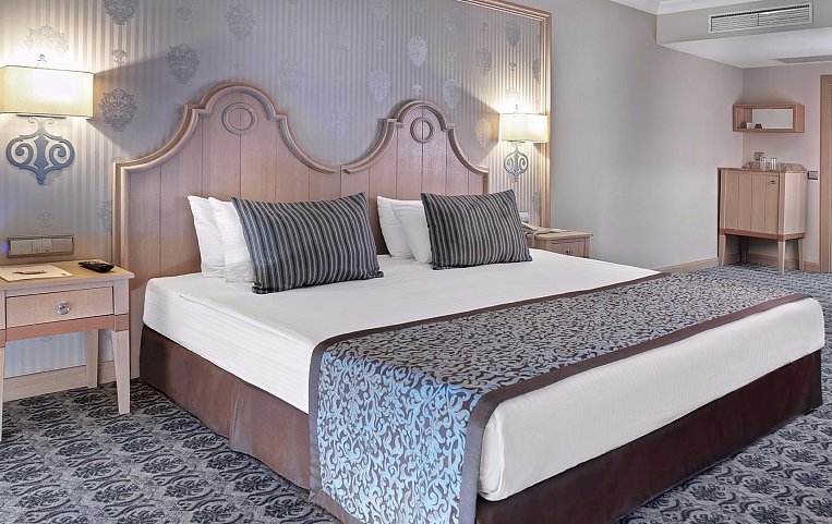 STARLIGHT RESORT HOTEL 5*
