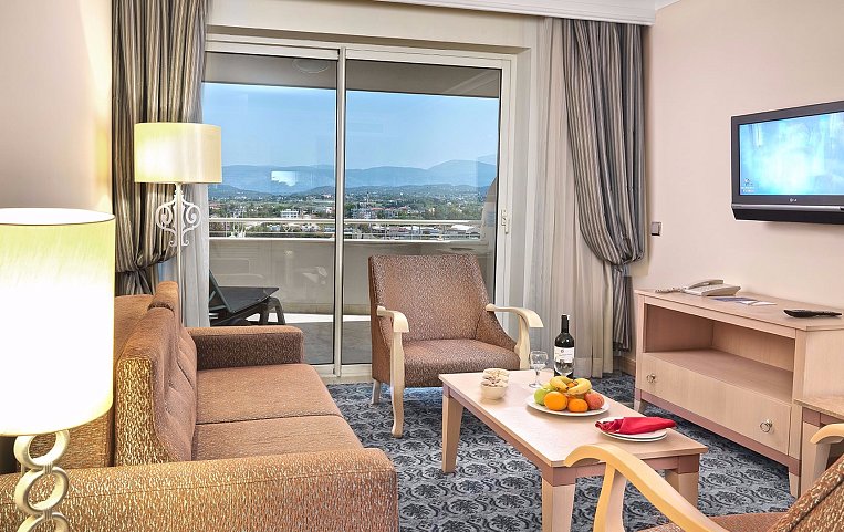 STARLIGHT RESORT HOTEL 5*
