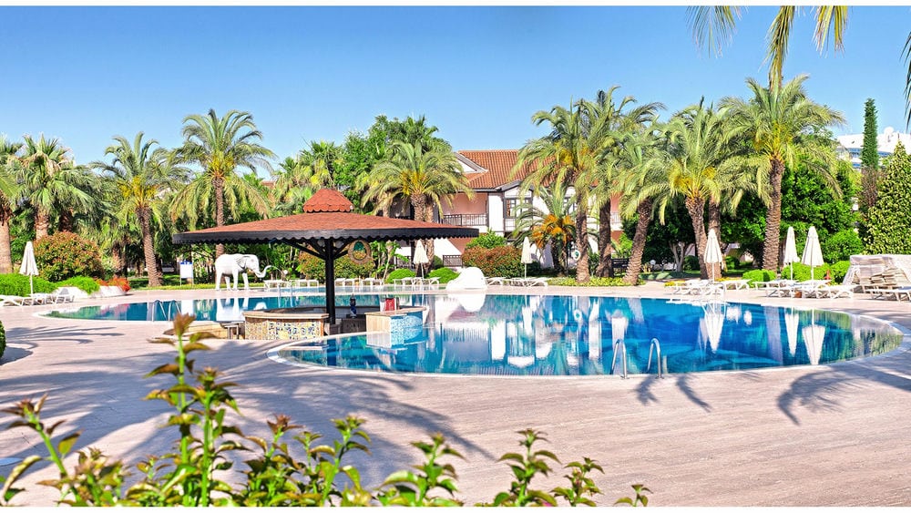 STARLIGHT RESORT HOTEL 5*