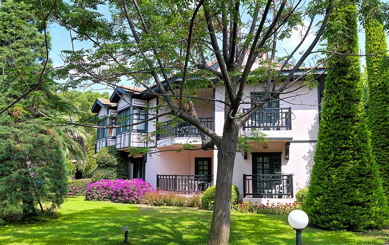STARLIGHT RESORT HOTEL 5*