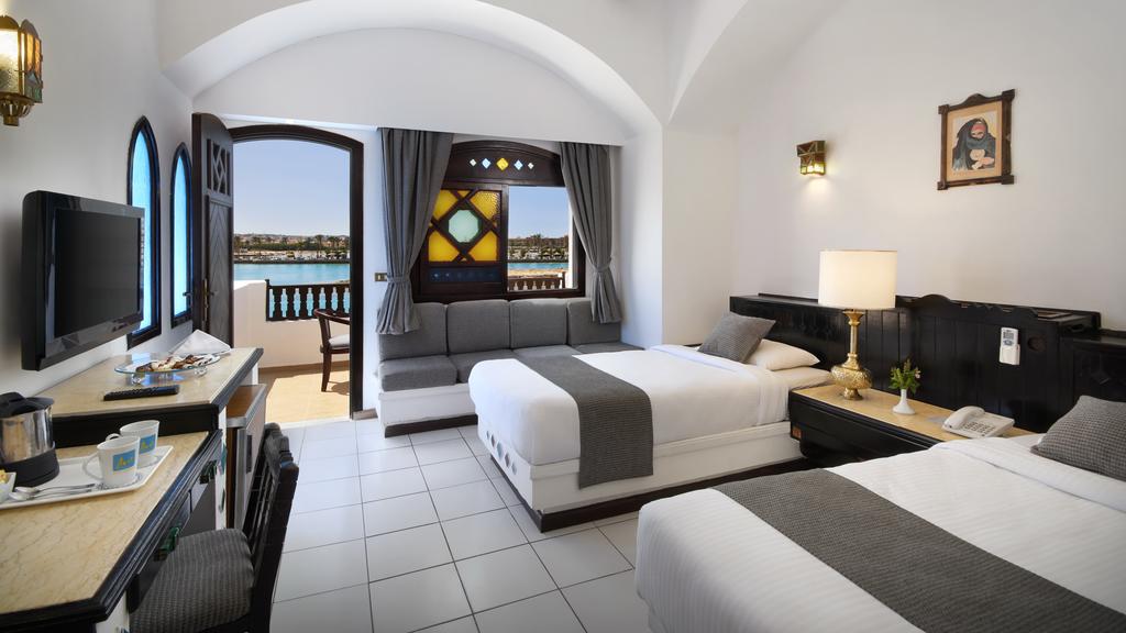 Arabella Azur 4*