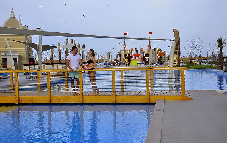 Titanic Royal Resort 5*