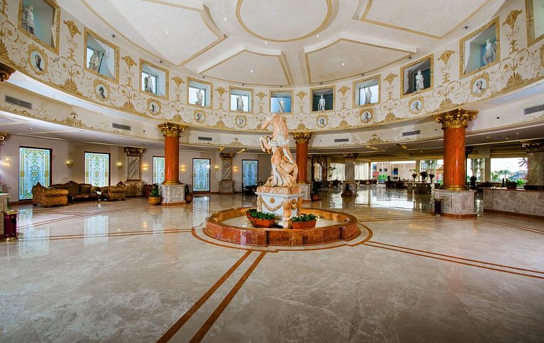 Titanic Palace Resort & Aquapark 5*