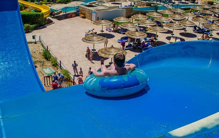 Titanic Palace Resort & Aquapark 5*