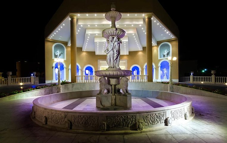 Titanic Palace Resort & Aquapark 5*