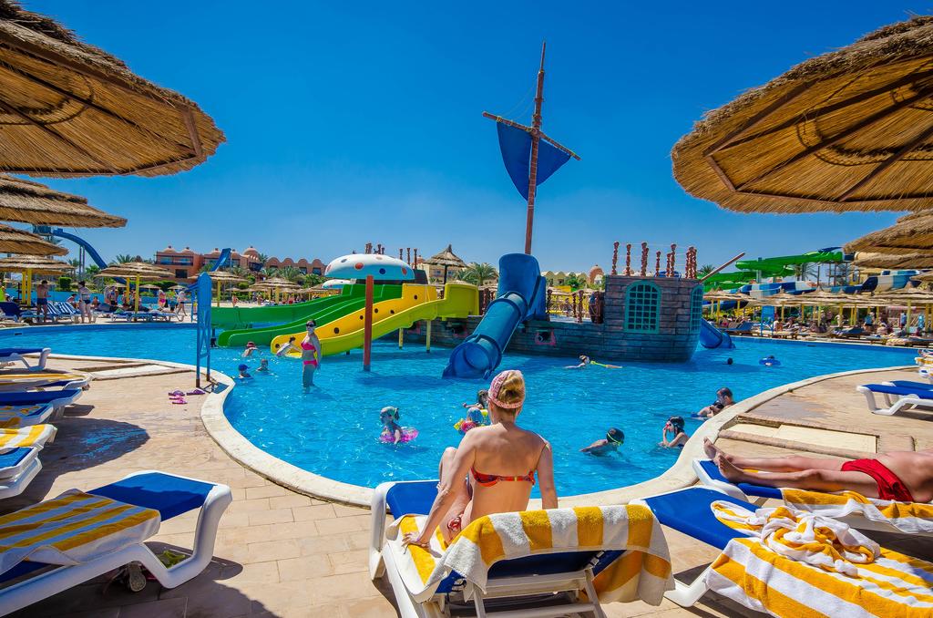 Titanic Palace Resort & Aquapark 5*