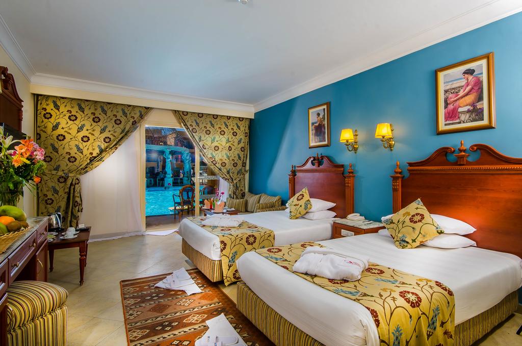 Titanic Palace Resort & Aquapark 5*