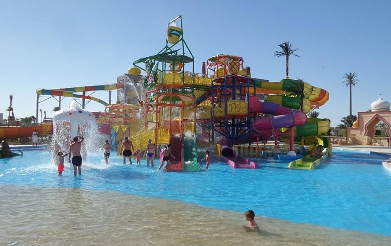 Ali Baba Palace & Aquapark 4*