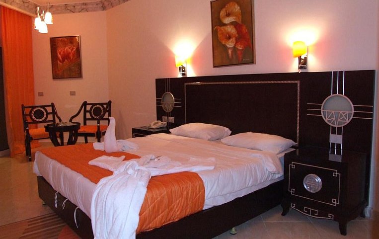 Sphinx Aquapark Beach Resort 4*