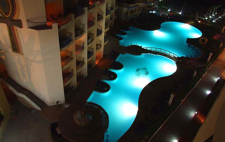 Sphinx Aquapark Beach Resort 4*