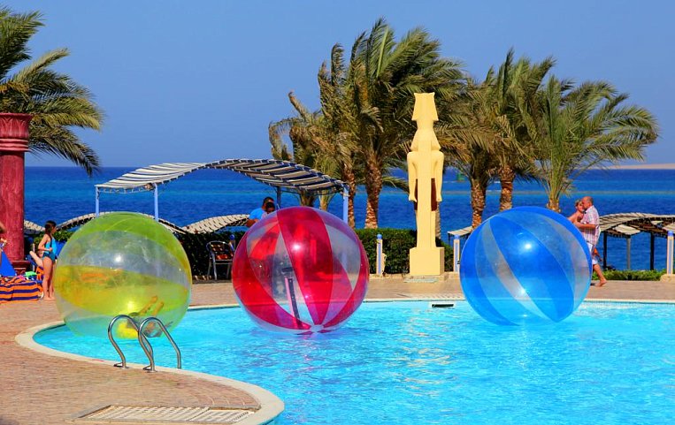 Sphinx Aquapark Beach Resort 4*