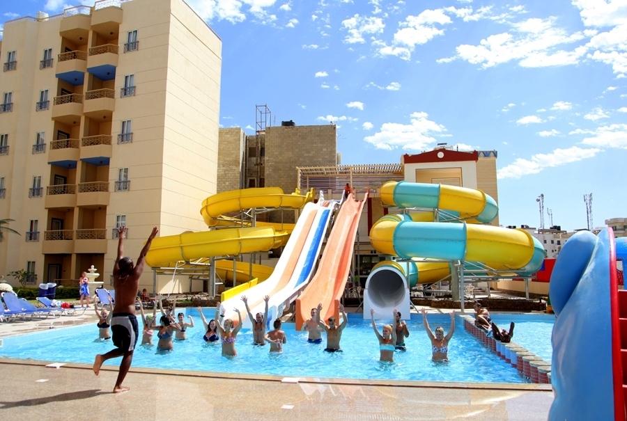 King Tut Aqua Park Beach Resort 4*