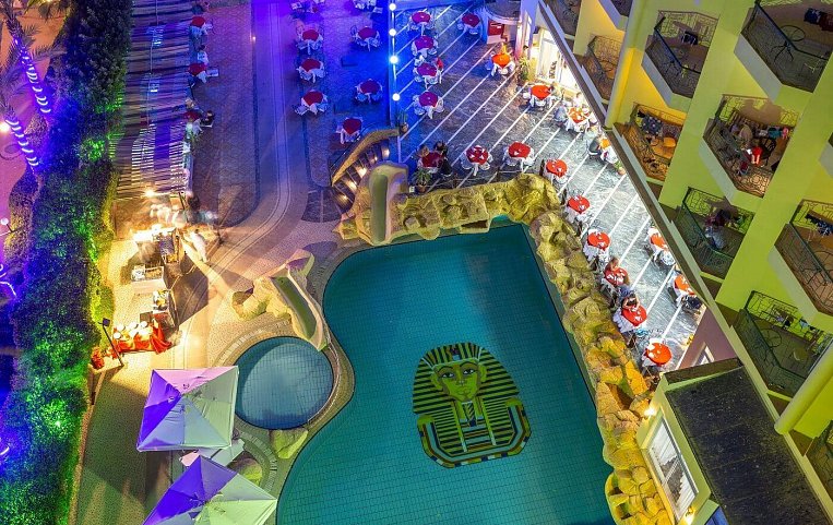 King Tut Aqua Park Beach Resort 4*